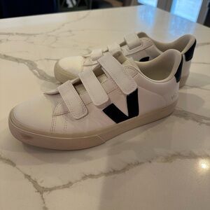 Veja Women’s Cream and Black Velcro Sneakers, Size: 42